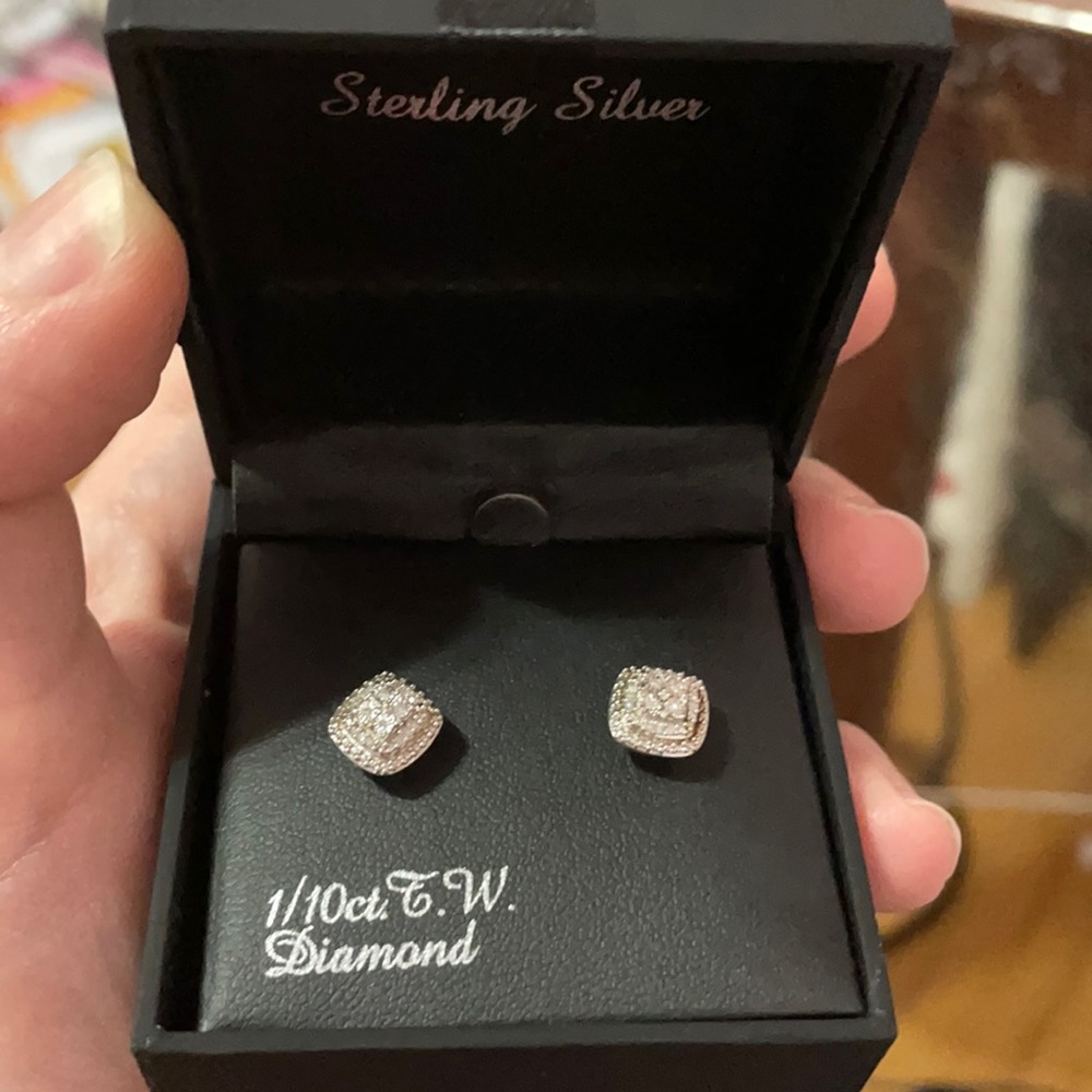 1/10 K diamond earrings